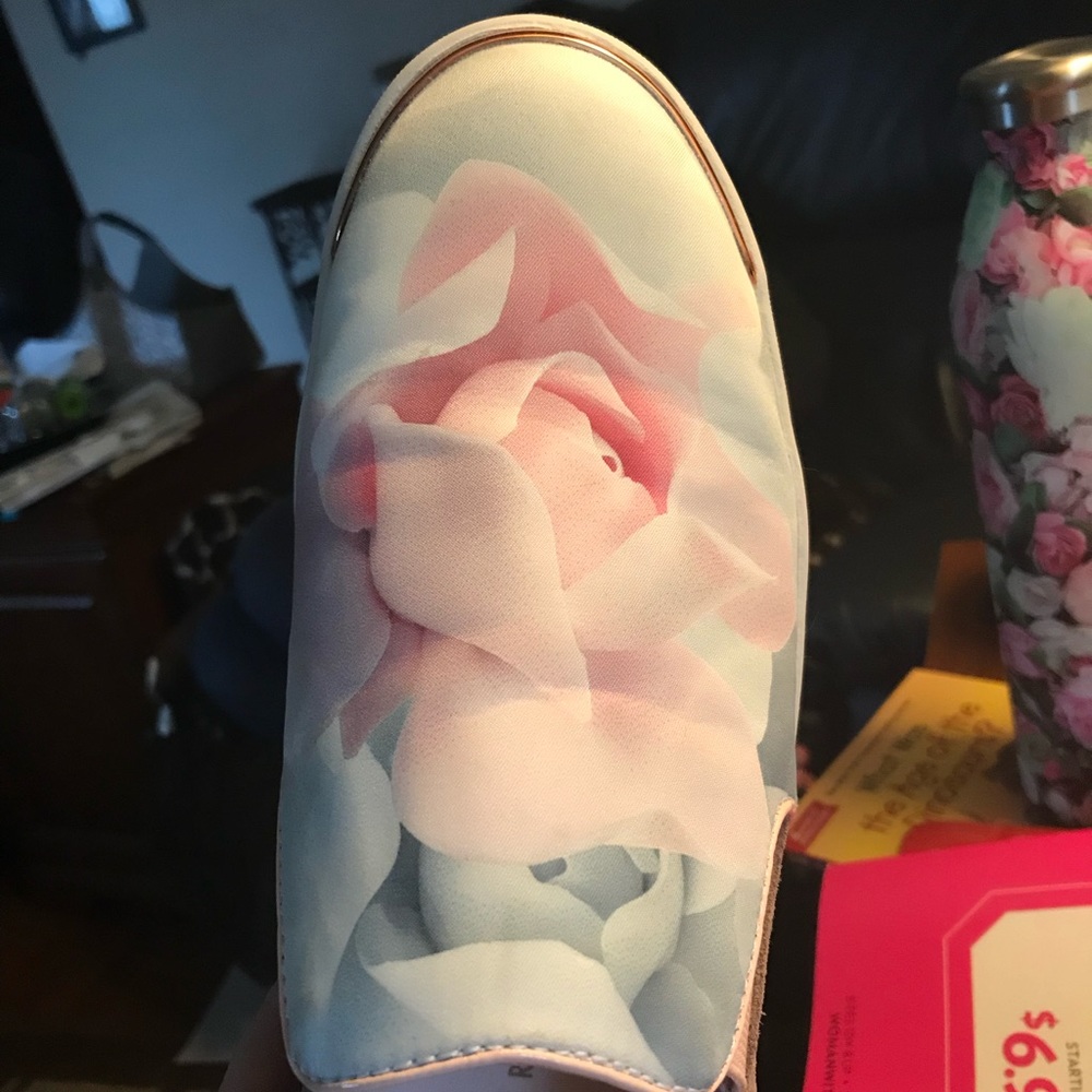 Ted Baker Tancey Rose Slip On Sneaker (Sz 8)